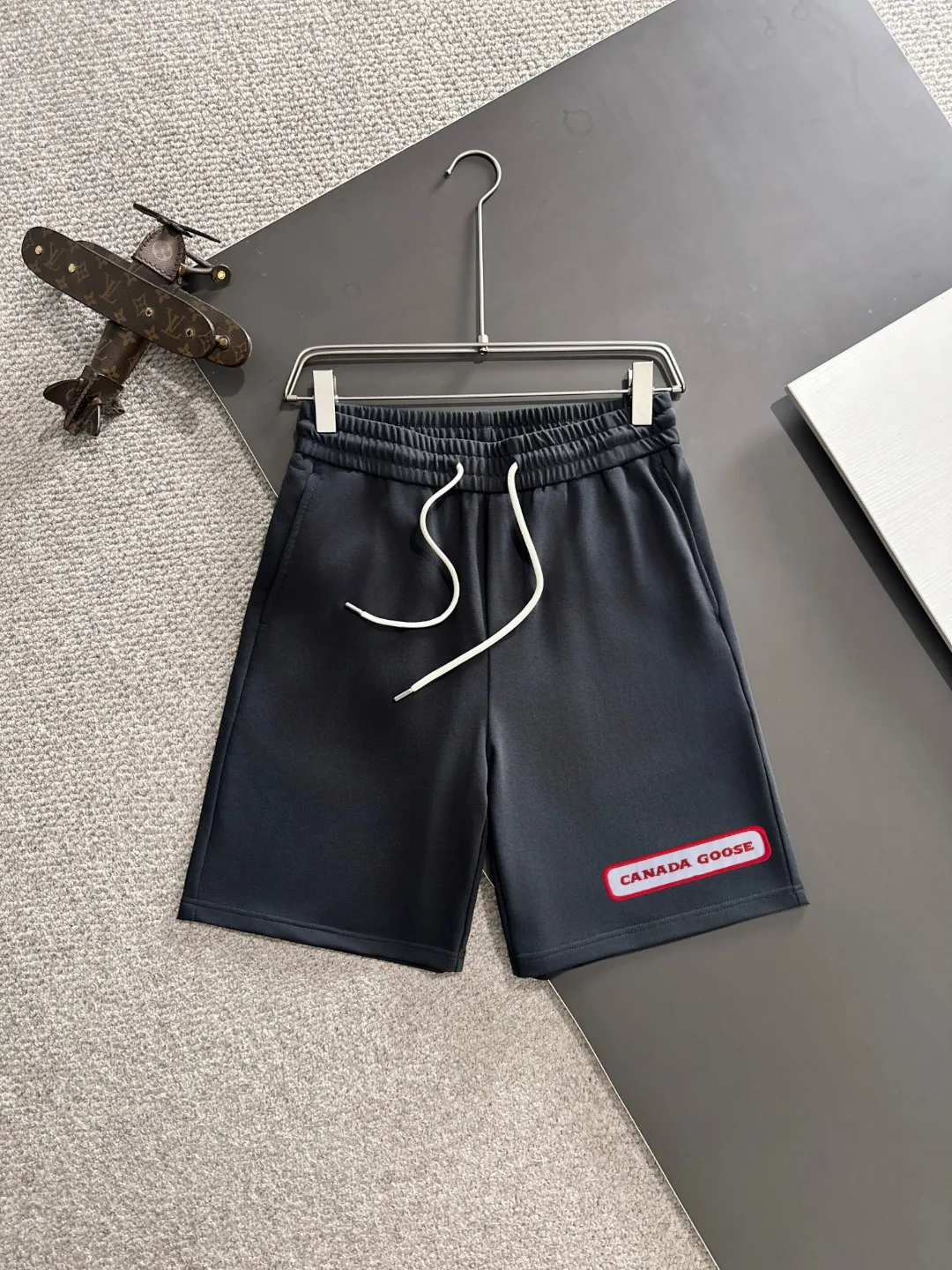 Next day delivery P300 High-end goods Big Goose 2025 new summer elastic band casual shorts, counter-customized fabrics, high breathability and comfort, impeccable details, brand element design concept, reflecting high quality. It feels delicate and soft! It presents a casual cut and the upper body shape is great! Size: M-4XL